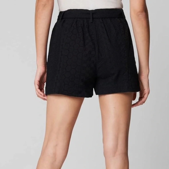 Blank NYC Black Eyelet Tie Waist Shorts Size Medium New With Tag! - Picture 4 of 10